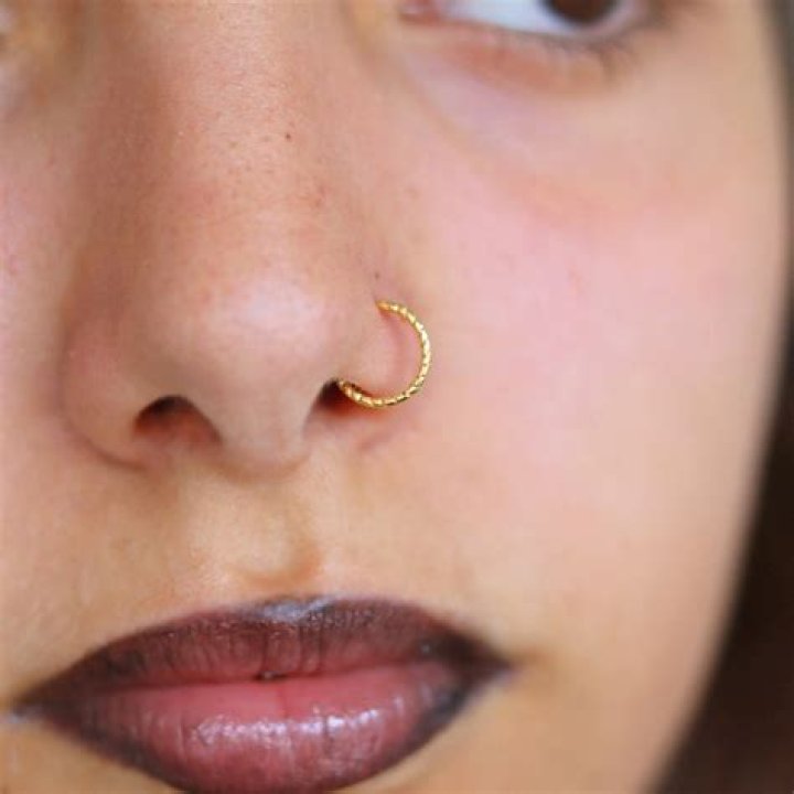 Are gold nose rings nice?