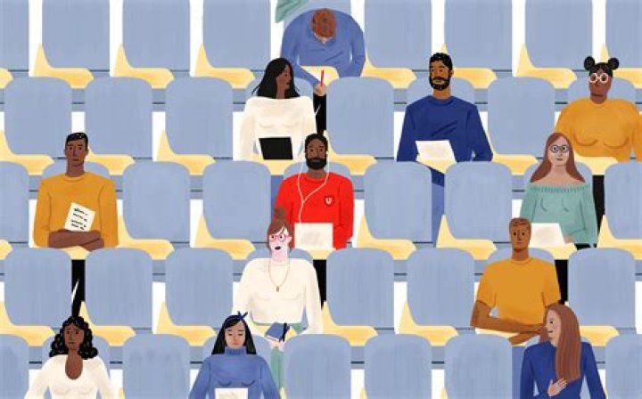 Are less students going to college 2021?