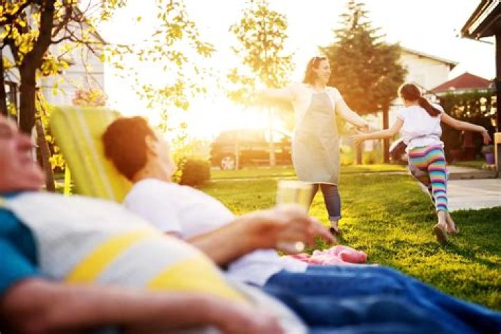 Can a husband take out a life insurance policy on his wife?