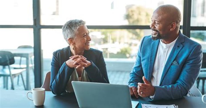 Can a manager have a relationship with an employee?