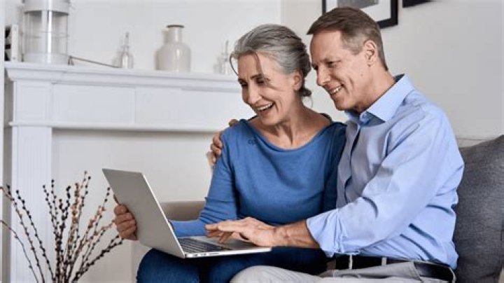 Can a spouse inherit a non qualified annuity?