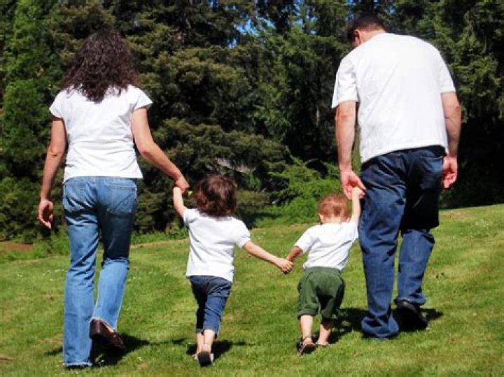 Can grandparents take grandchildren to doctor?