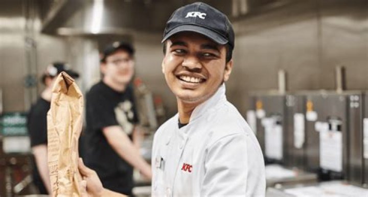 Can you be 15 and work at KFC?