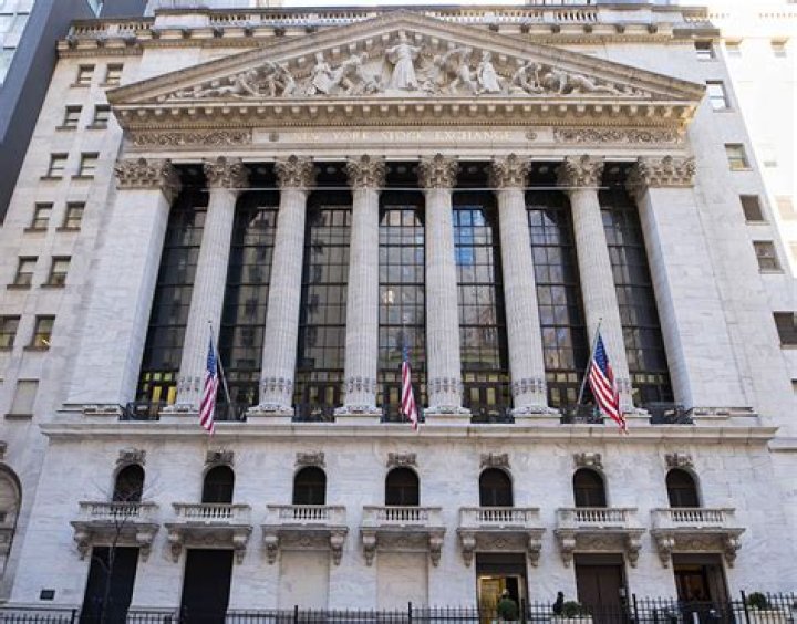 Can you still buy a seat on the NYSE?