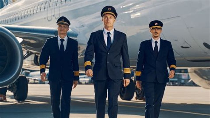 Do airline pilots have to join a union?
