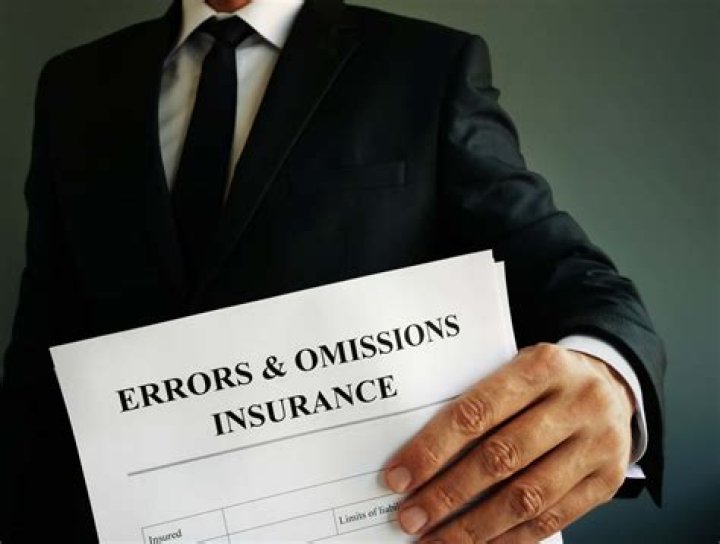 Do insurance agents need errors and omissions insurance?