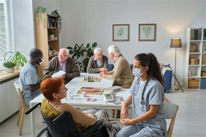 Do people with dementia need a nursing home?