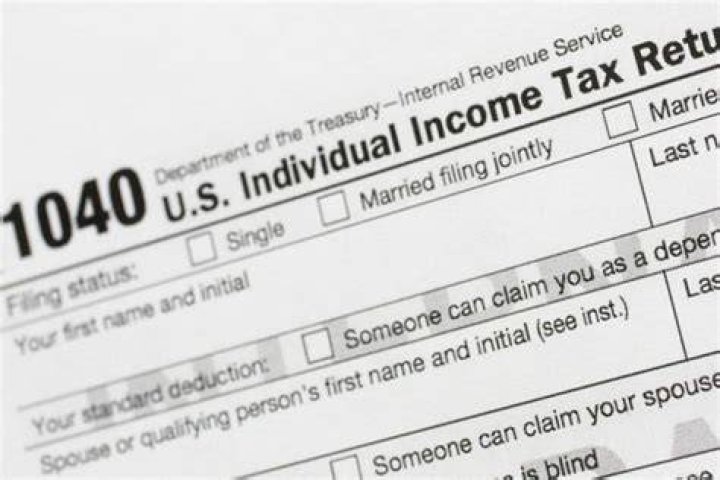Does a 17 year old need to file taxes?