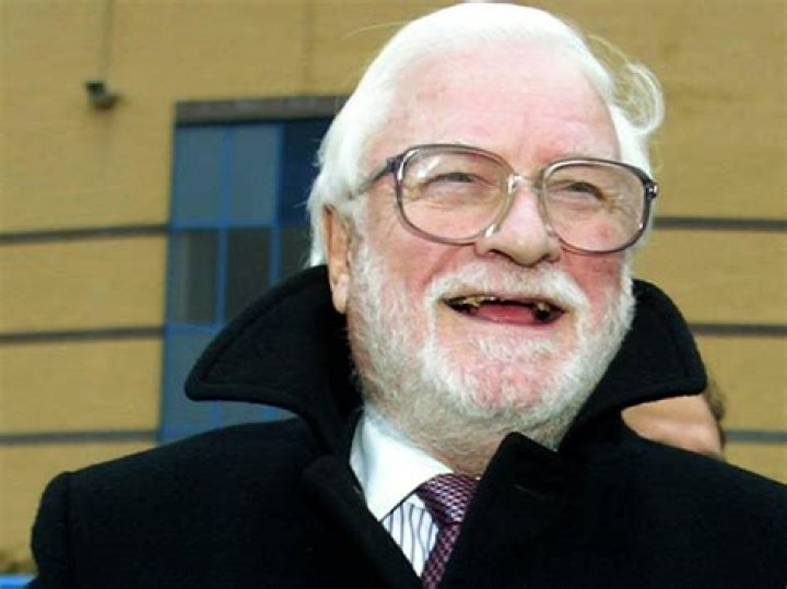 Does Ken Bates still own Leeds?