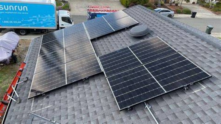 Does Sunrun install solar panels?