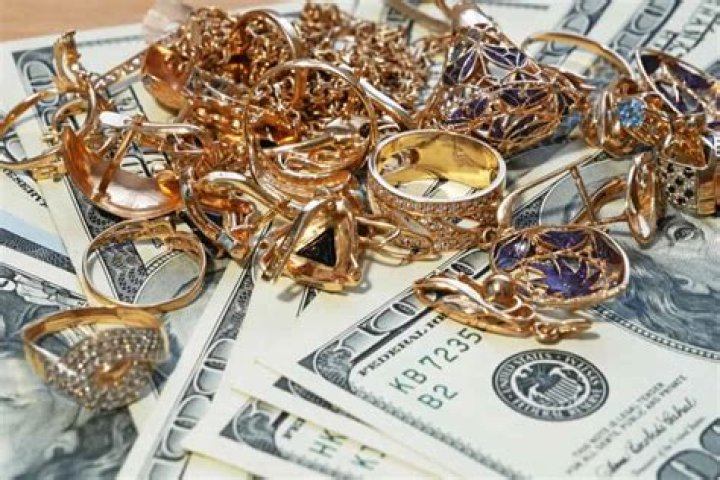 How can I sell my old gold jewelry for cash?