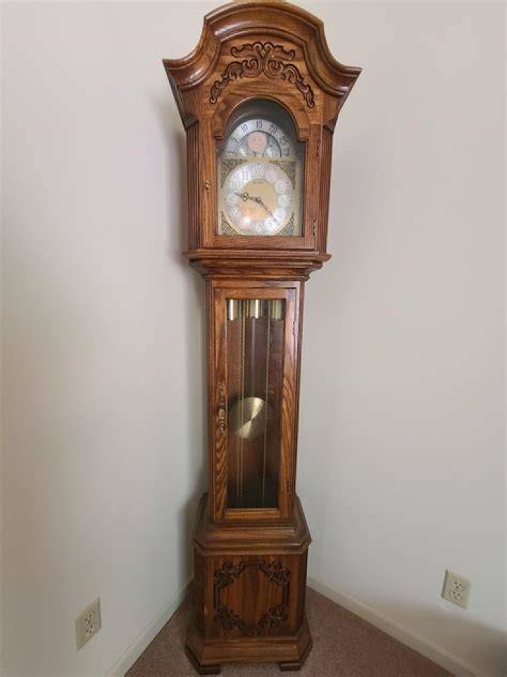 How do I find out how much my antique clock is worth?