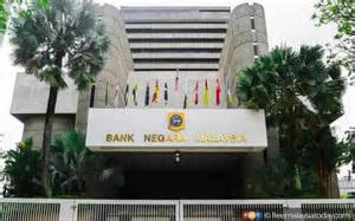 How do I lodge a complaint to Bank Negara Malaysia?