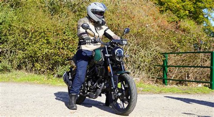 How do motorcycle insurance claims work?