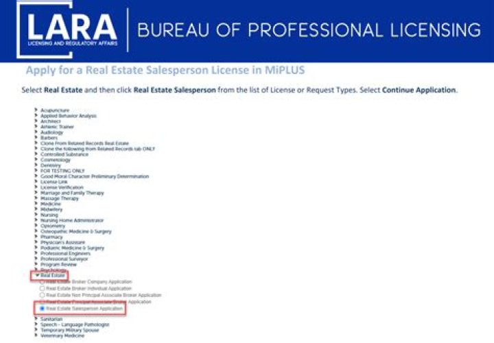 How do you become a licensed title agent in Michigan?