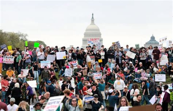 How do you legally protest a business?