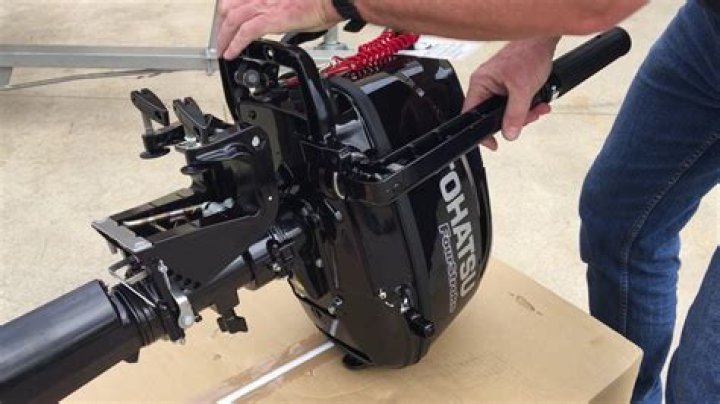 How do you store a 4 stroke outboard motor?