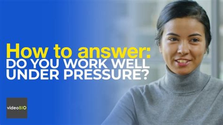 How do you work under pressure in customer service?