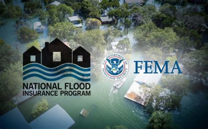 How does the National Flood Insurance Program work?
