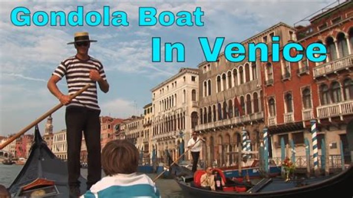 How long is a gondola boat?