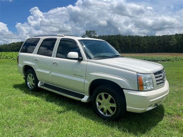 How many miles will a 2007 Cadillac Escalade last?