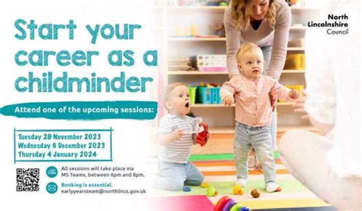 How much does a child minder earn UK?