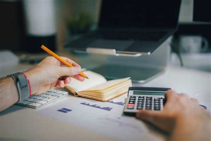 How much does event insurance typically cost?