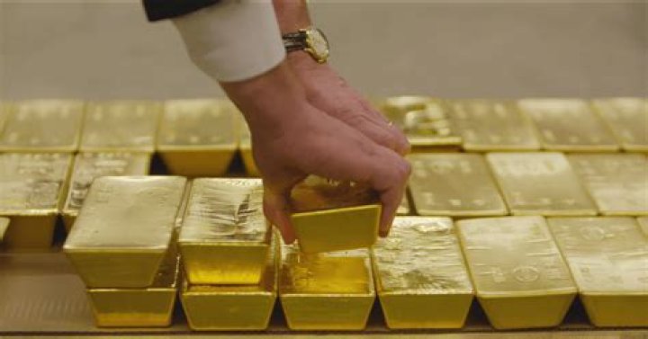 How much gold is in a gold stamp?