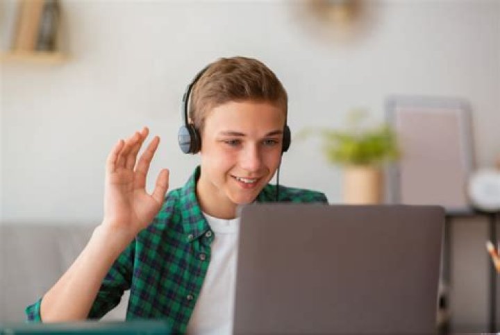 How should a high school student prepare for an interview?
