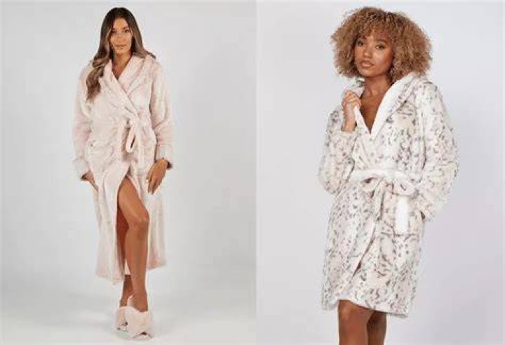 Is a dressing gown and robe?