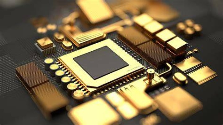 Is gold in electronics worth anything?