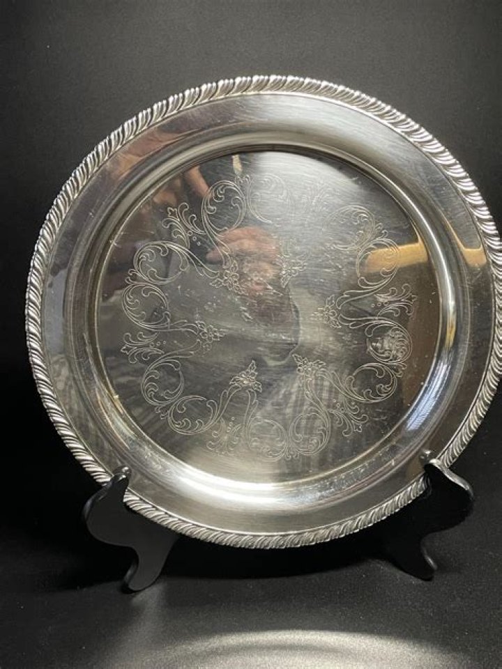 Is Oneida silversmith real silver?
