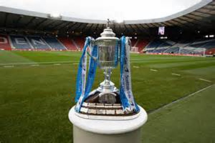 Is Scottish League Cup final on TV?