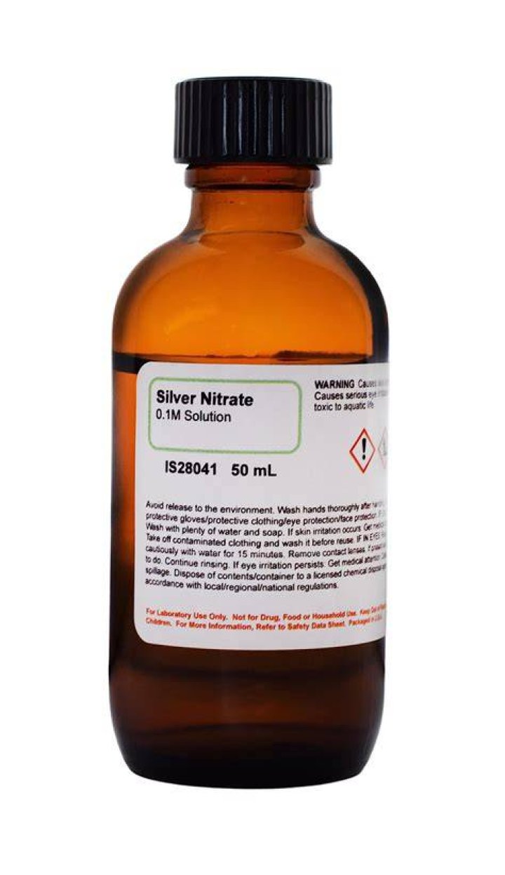Is silver nitrate flammable?