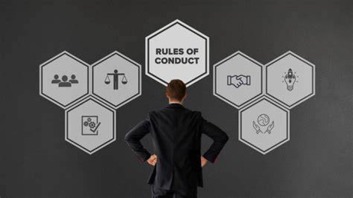 What are some rules of conduct to follow during the interview?