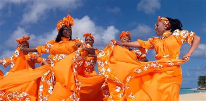 What are some traditions in Aruba?