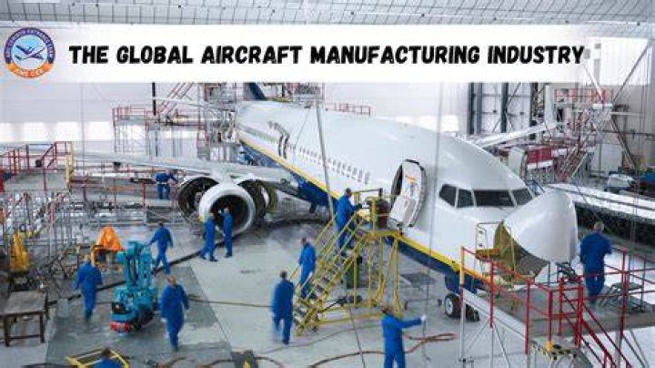 What are the 2 major manufacturers in the aircraft industry?