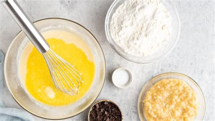 What are the ingredients in liquid gold?