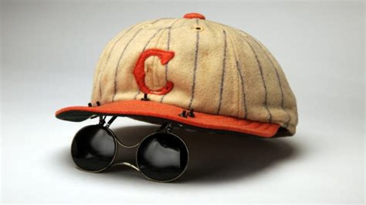 What company makes baseball cap?