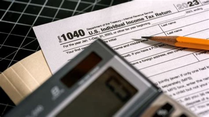 What day of the week do tax returns get deposited?