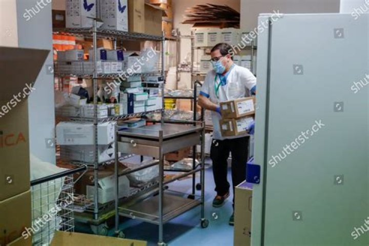 What do storekeepers do?