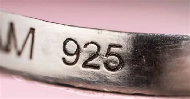 What does 925 MK mean?