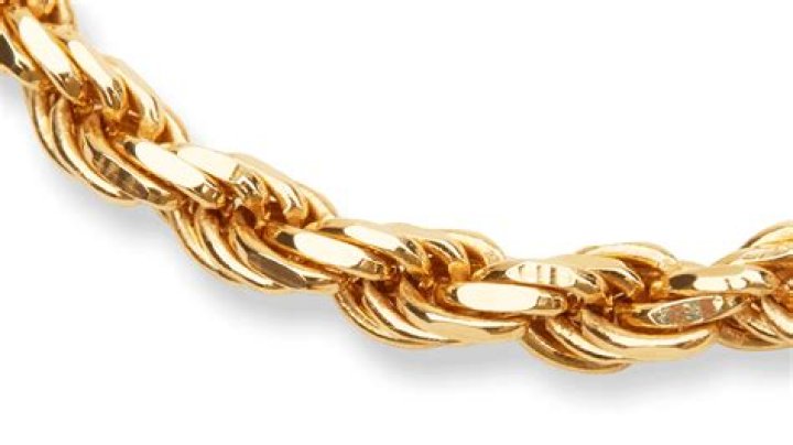 What does it mean if gold turns black?