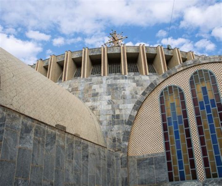 What helped Axum influence?