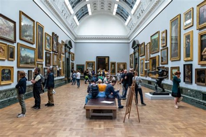 What is a museum curator called?