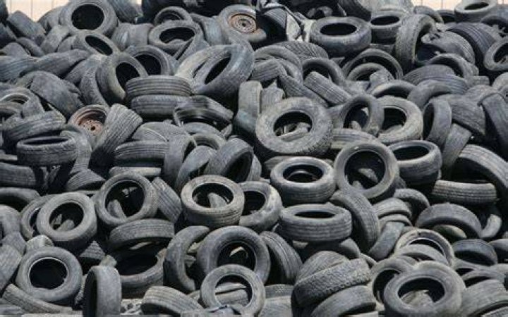 What is recycled tire rubber used for?