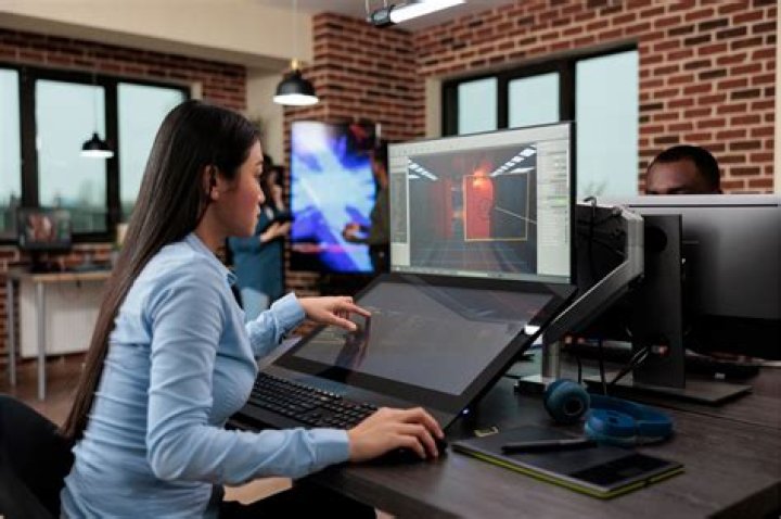 What is the job outlook for video game designers?