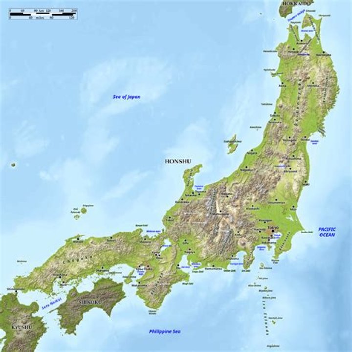 What is the main island of Honshu?
