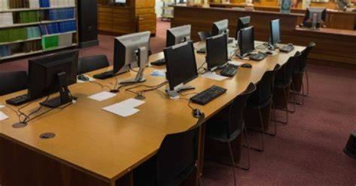 What is the role of computer in hotel industry?