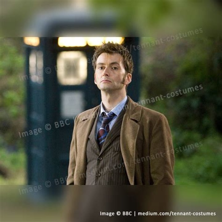 What kind of suit does the 10th Doctor wear?